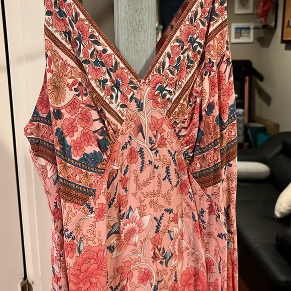Floral Maxi Dress - Picture 2 of 4